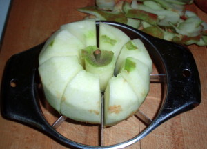 Cutting Apples