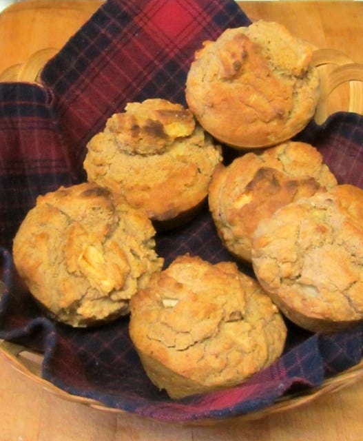 Gluten Free Apple Cinnamon Muffins - www.inhabitedkitchen.com