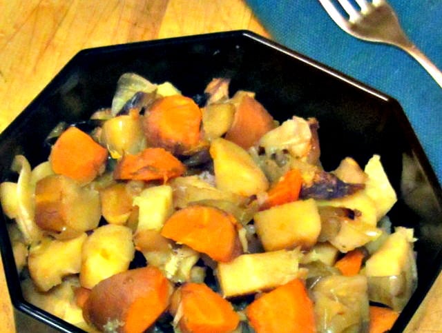"Bake" root vegetables in a slow cooker - set it up in the morning, and make enough for several meals. An easy and delicious winter vegetable recipe.