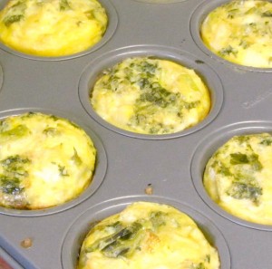 Bake mini egg and ham muffins, then reheat for a quick breakfast! www.inhabitedkitchen.com