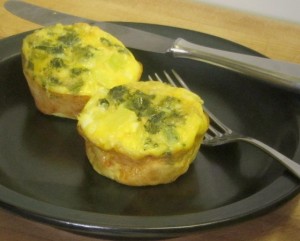 Bake mini egg and ham muffins, then reheat for a quick breakfast! www.inhabitedkitchen.com