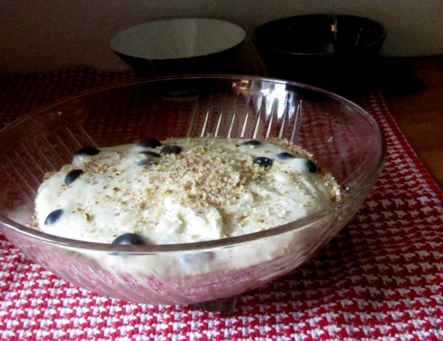 Blueberry Almond Pudding - Fresh berries nestled in creamy almond flavored pudding, with the slight crunch of almond meal. A perfect sugar free dessert. www.inhabitedkitchen.com