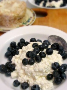 What I Ate Wednesday - Fruit season! www.inhabitedkitchen.com