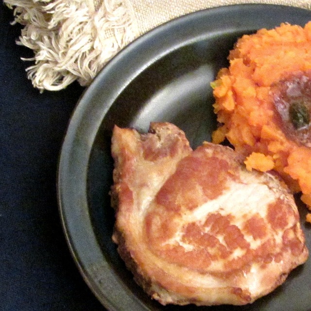Simple Spiced Cider Pork Chops - a quick and easy, but delicious and interesting, weeknight dinner.