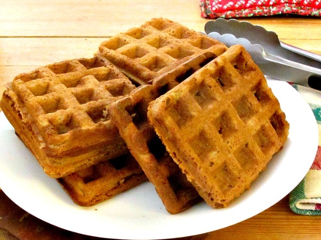 Gingerbread waffles - gluten free, sugar free, but light and crisp, with the warm aroma of the gingerbread spice blend. 