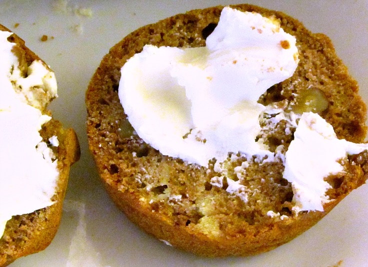 Gluten Free Gingerbread Muffins - sugar free, also, with a touch of sweetness from apples and tang from teff flour. 