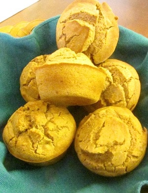 Gluten Free Gingerbread Muffins - sugar free, also, with a touch of sweetness from apples and tang from teff flour. 