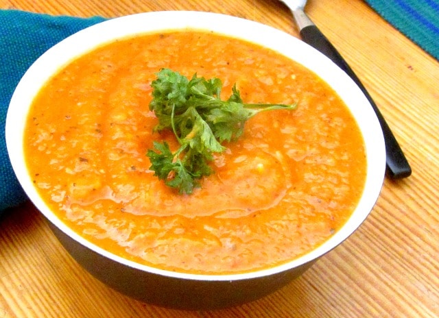 Creamy Tomato and Navy Bean Soup