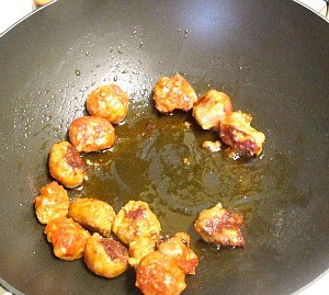 Mix Italian sausage and ceci - chickpeas - for a flavorful stew. 