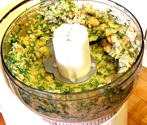 A dill bean spread - not really hummus, though used in many of the same ways - to serve on crackers alongside a salad or soup, or as an appetizer. 