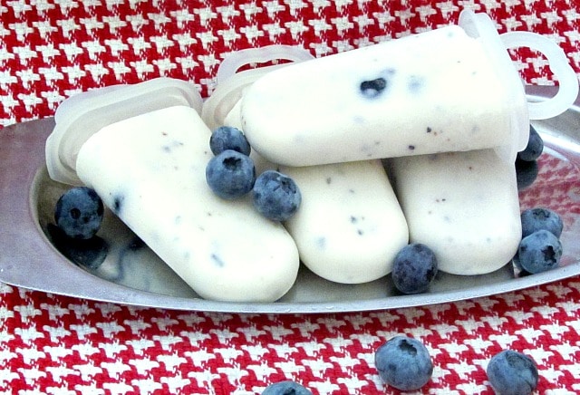 Dairy free but creamy, sugar free but sweet, these coconut blueberry sugarfree popsicles make a delightfully icy treat on a hot day.