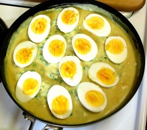 Eggs in Curry Sauce - Fast and easy, meatless, American fusion food, that Grandma made! 