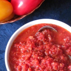 When you have tomatoes but no time, try the Lazy Cook's Fresh Tomato Sauce! It's simple, easy, fast, but keeps the wonderful fresh flavor of your tomatoes.