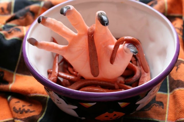 Are you looking for sugarfree Halloween treats, or some real food for a Halloween meal? Here are a dozen suggestions for an unsweetened Halloween!