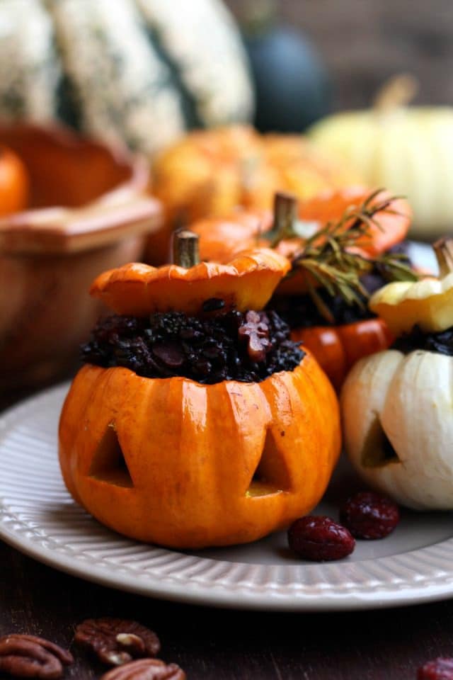 Are you looking for sugarfree Halloween treats, or some real food for a Halloween meal? Here are a dozen suggestions for an unsweetened Halloween!