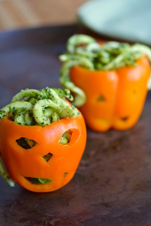 Are you looking for sugarfree Halloween treats, or some real food for a Halloween meal? Here are a dozen suggestions for an unsweetened Halloween!